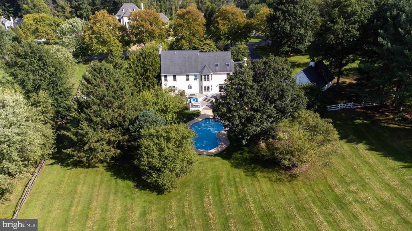 4 Traber Ln Property Photo 4