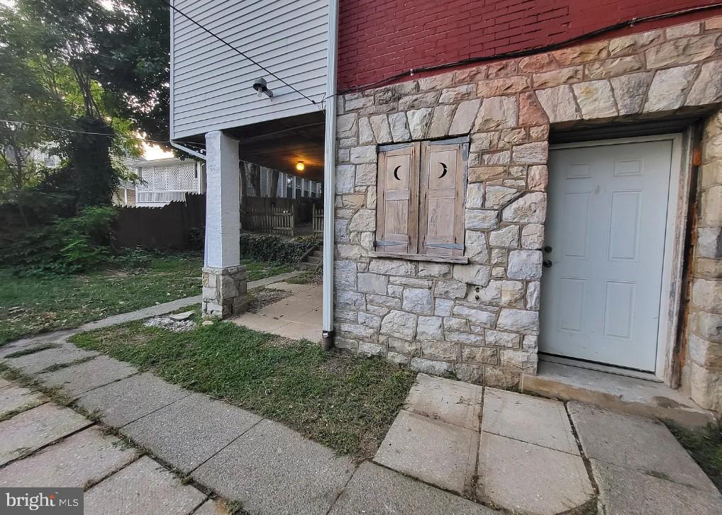 558 E Lincoln Hwy ##4 Property Photo 7