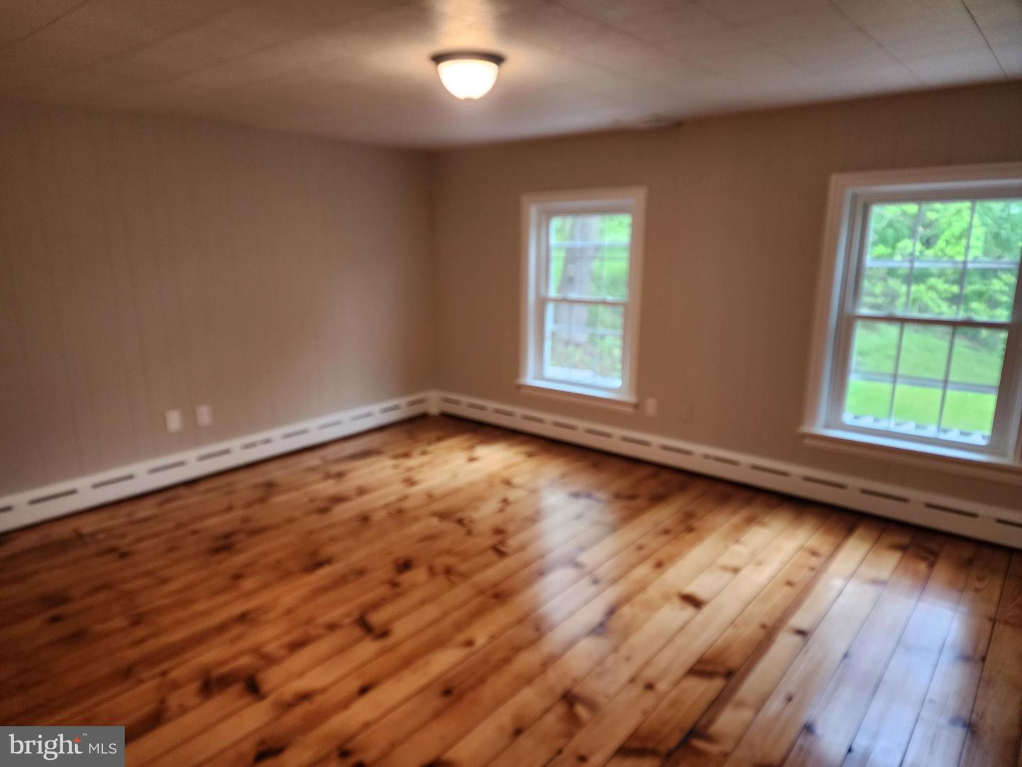 2 Steidler Ln #back Property Photo 2