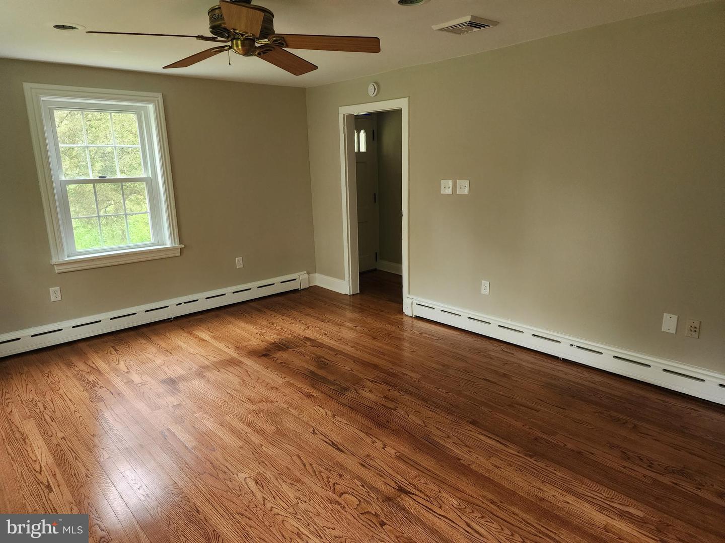 2 Steidler Ln #back Property Photo 3