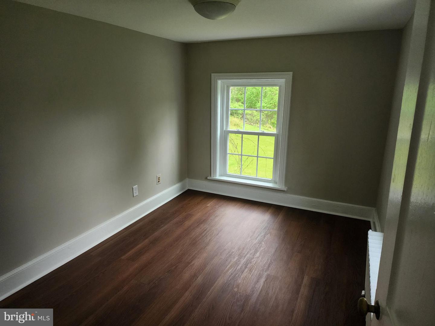 2 Steidler Ln #back Property Photo 9