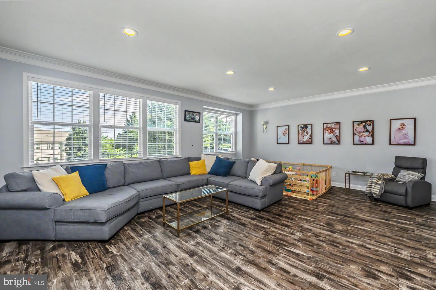 2782 Shelburne Property Photo 4