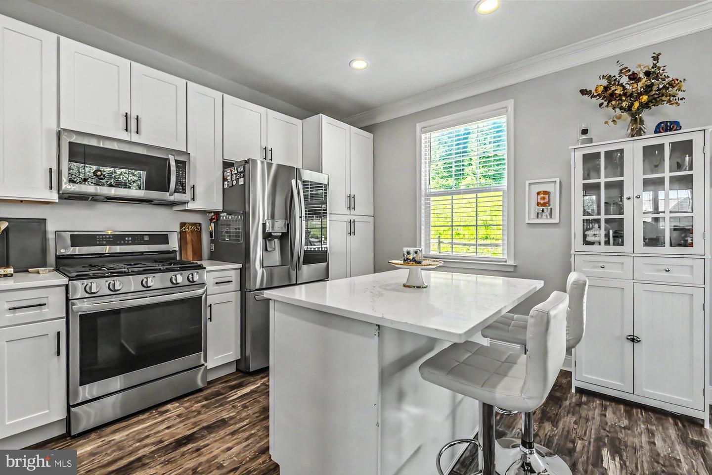 2782 Shelburne Property Photo 9