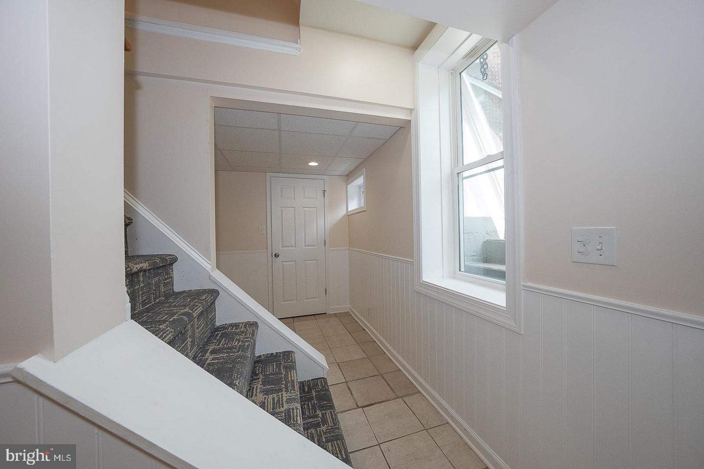107 W Circular Ave Property Photo 23