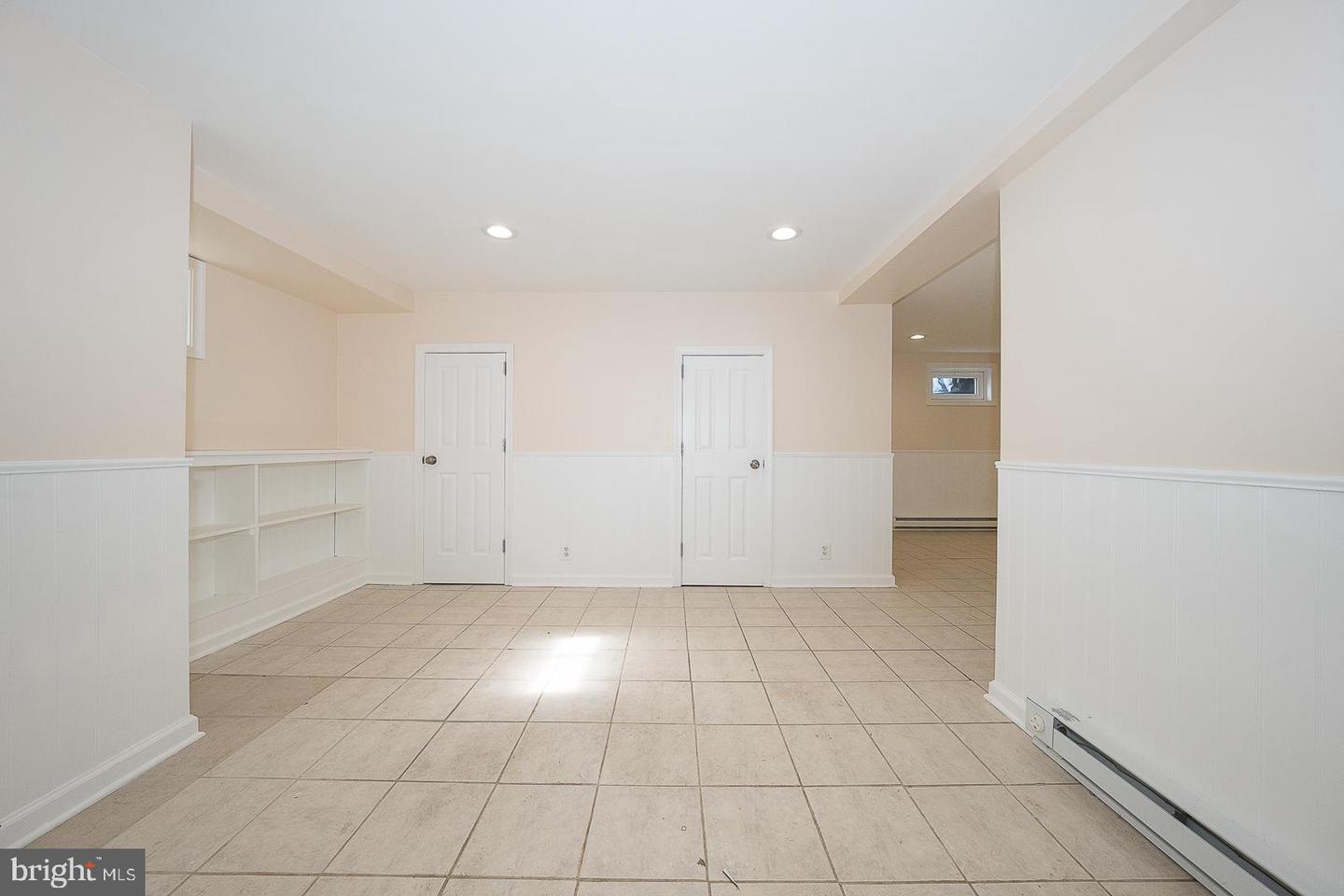 107 W Circular Ave Property Photo 27