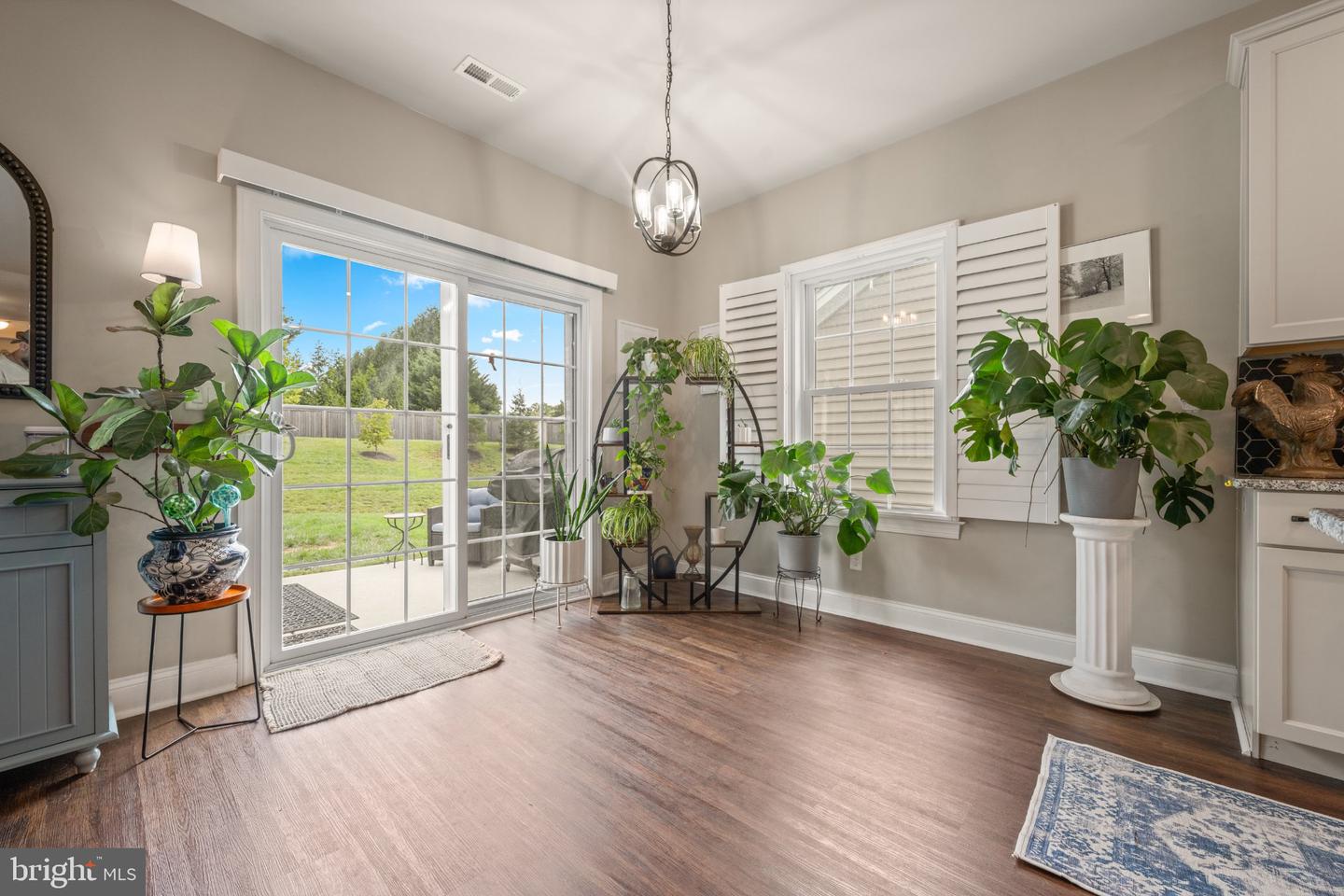 411 National Dr Property Photo 19