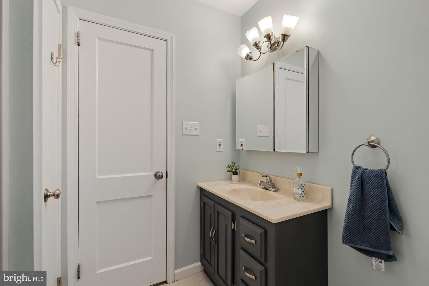 65 Compass Rd Property Photo 38
