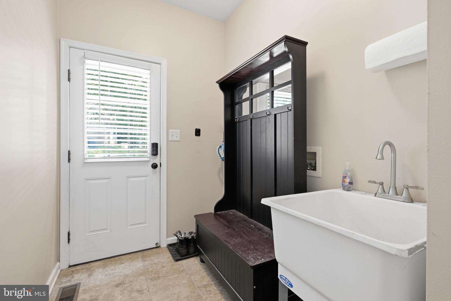 101 Pyles Mountain Ln Property Photo 20