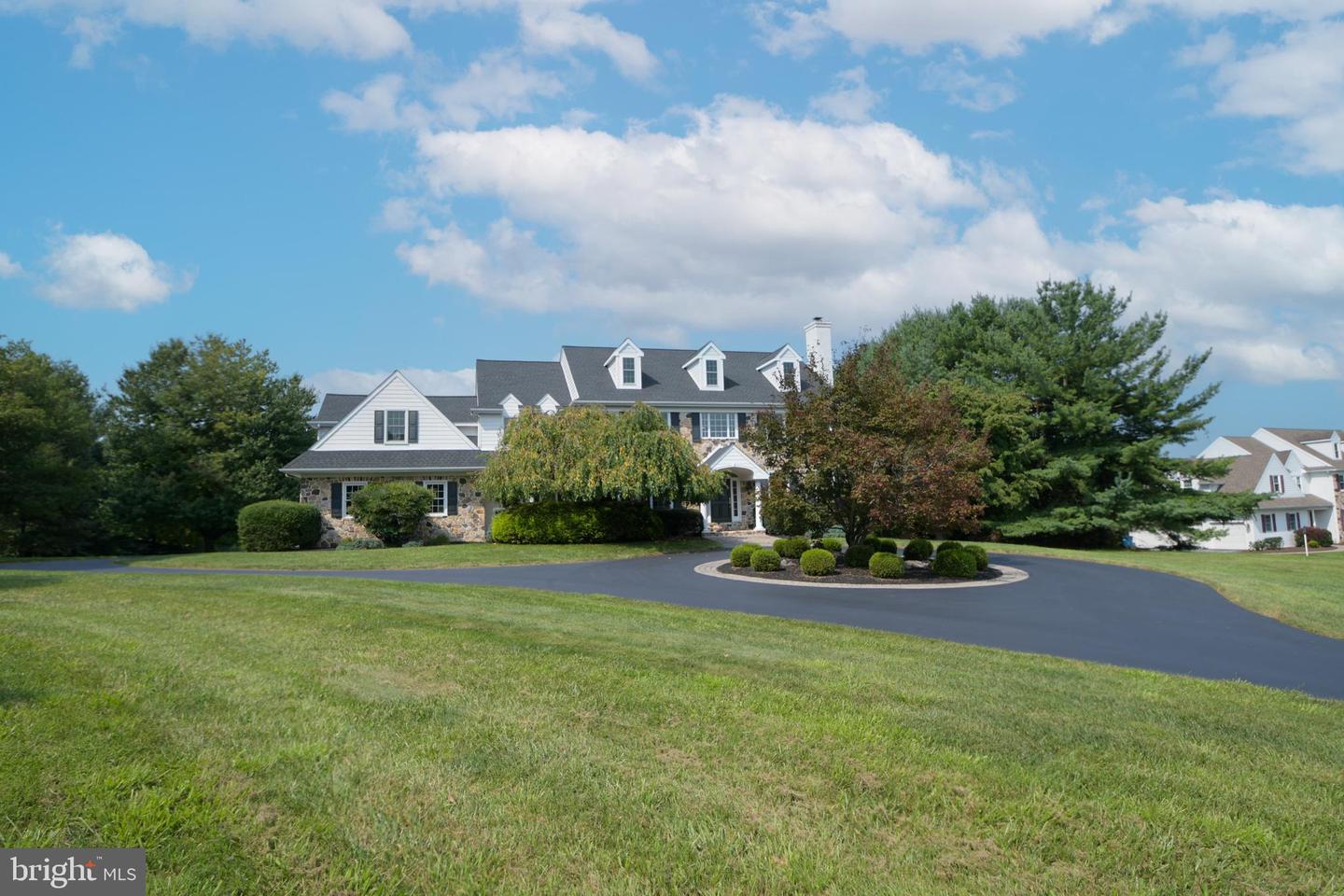 105 Nathaniel Ln Property Photo 6