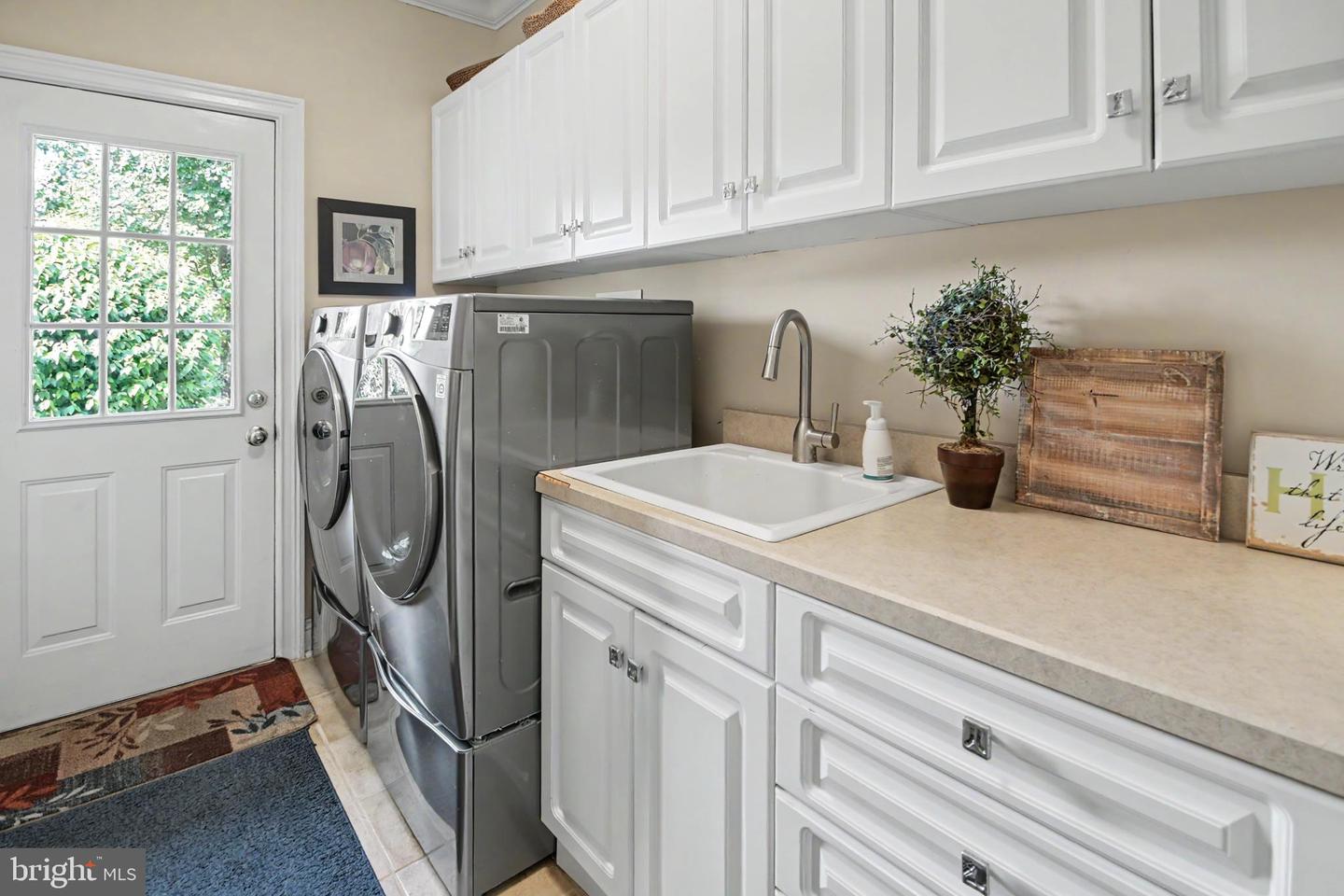 105 Nathaniel Ln Property Photo 28