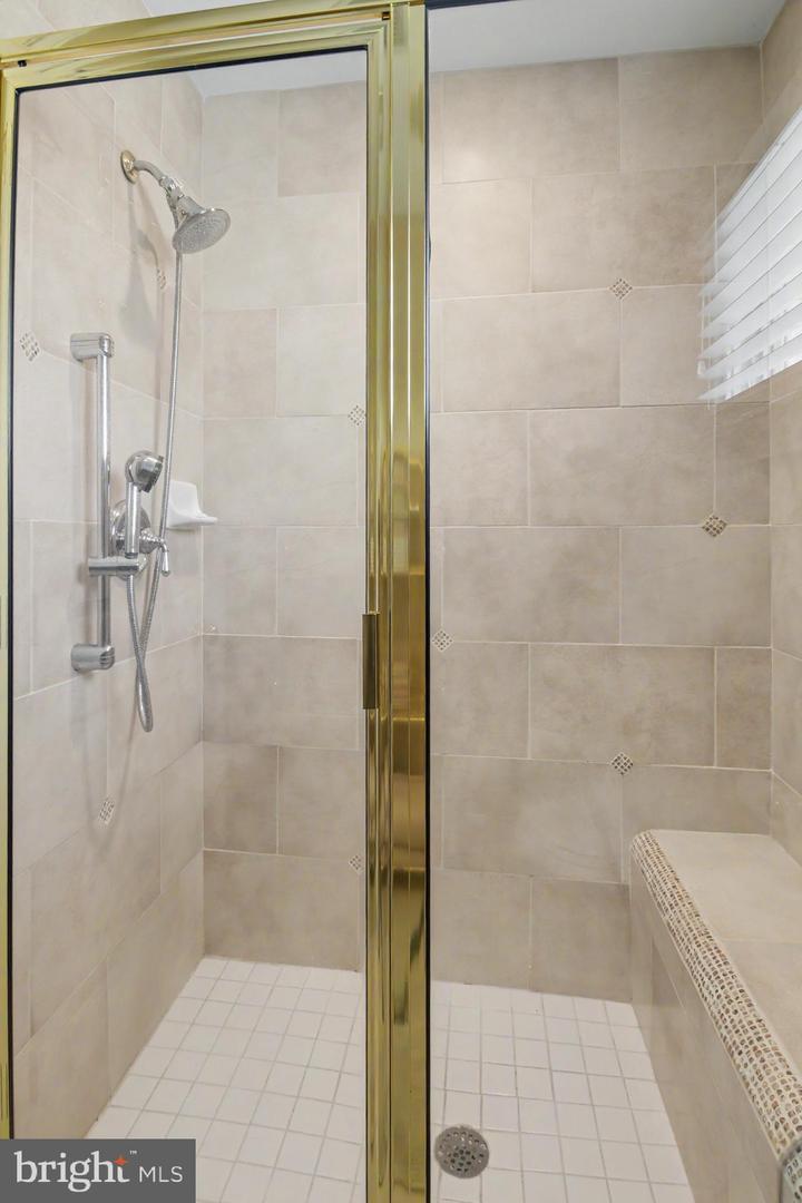 105 Nathaniel Ln Property Photo 56