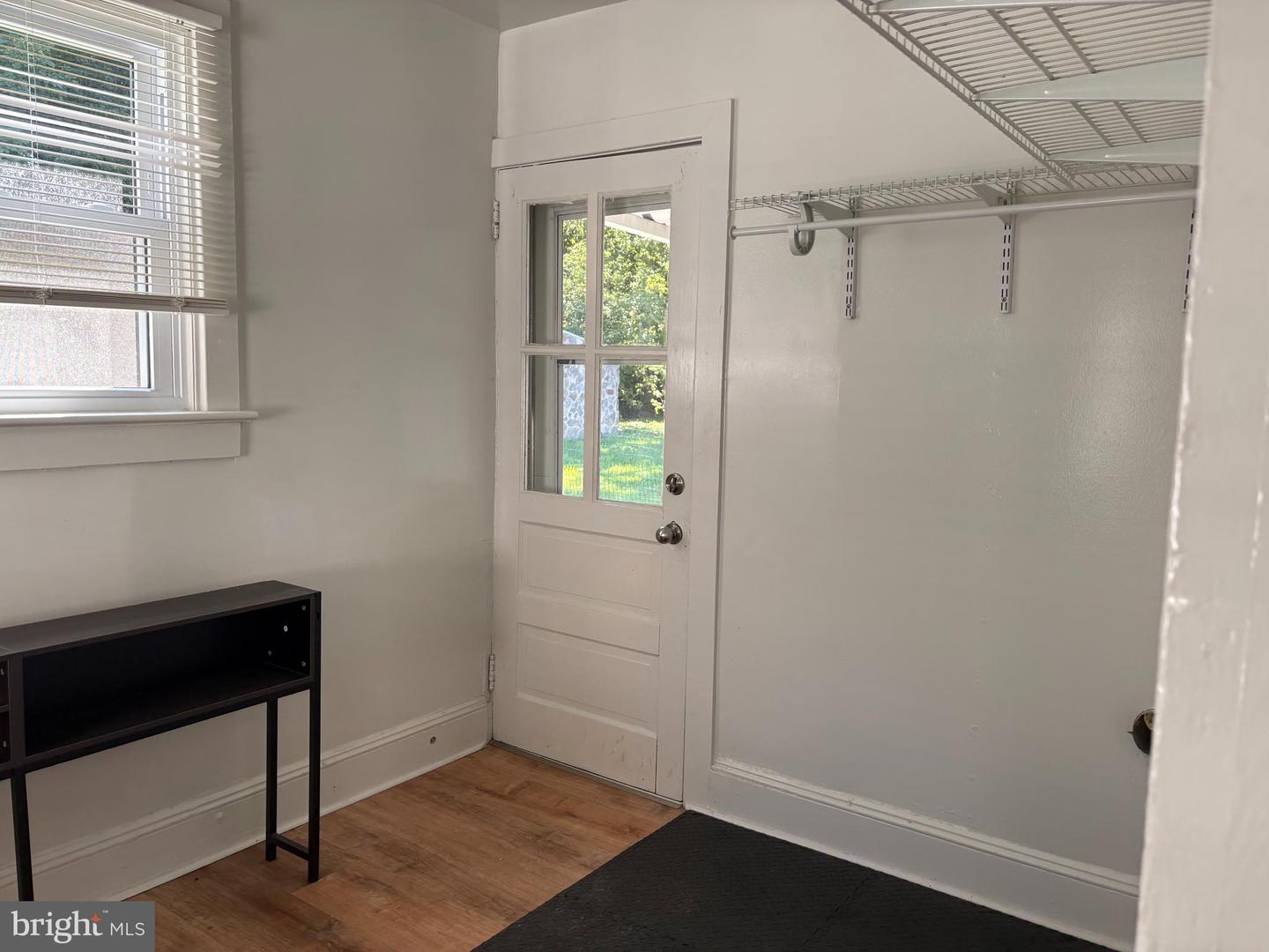 35 S Park Ave Property Photo 14