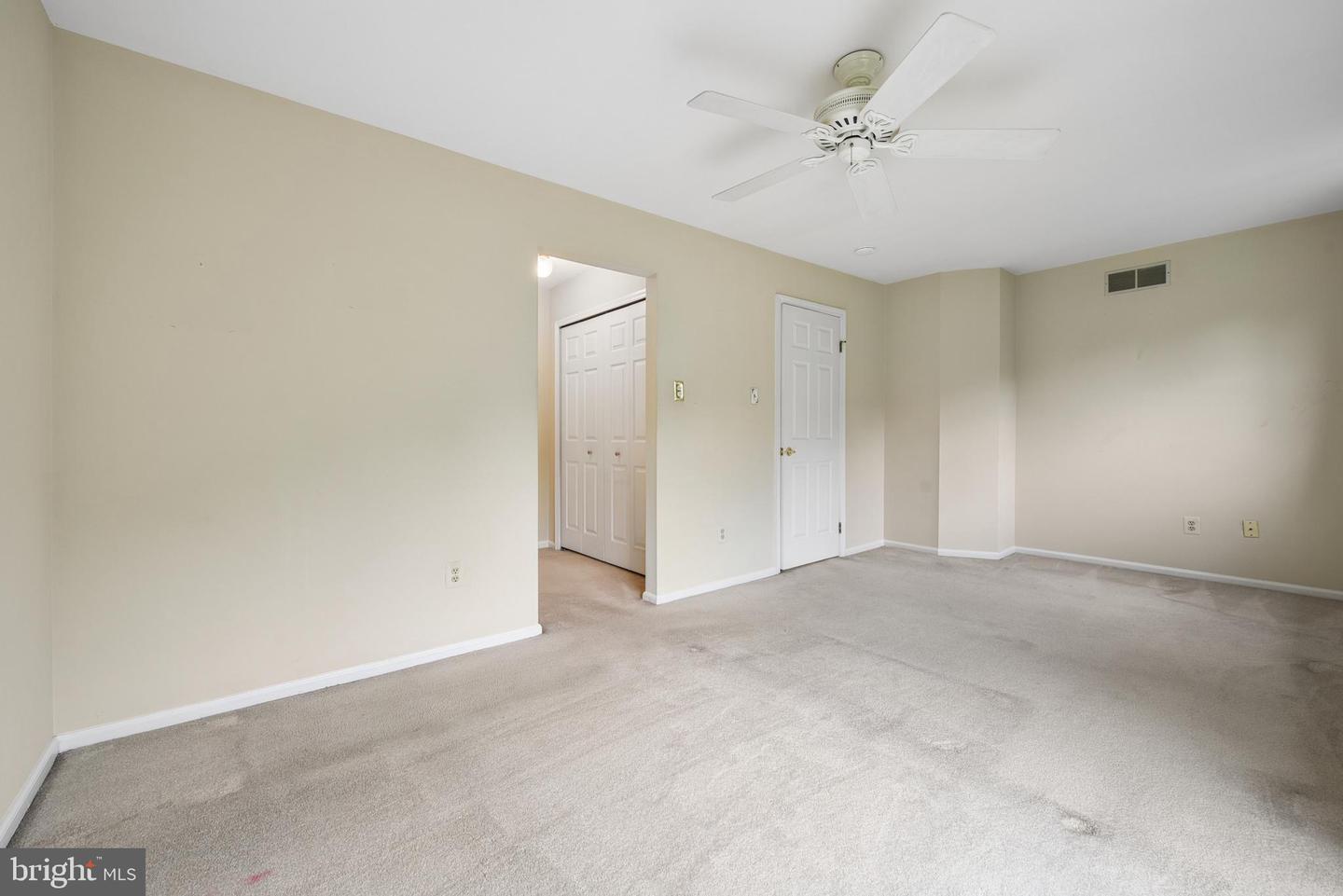797 Brettingham Ct #706d Property Photo 15