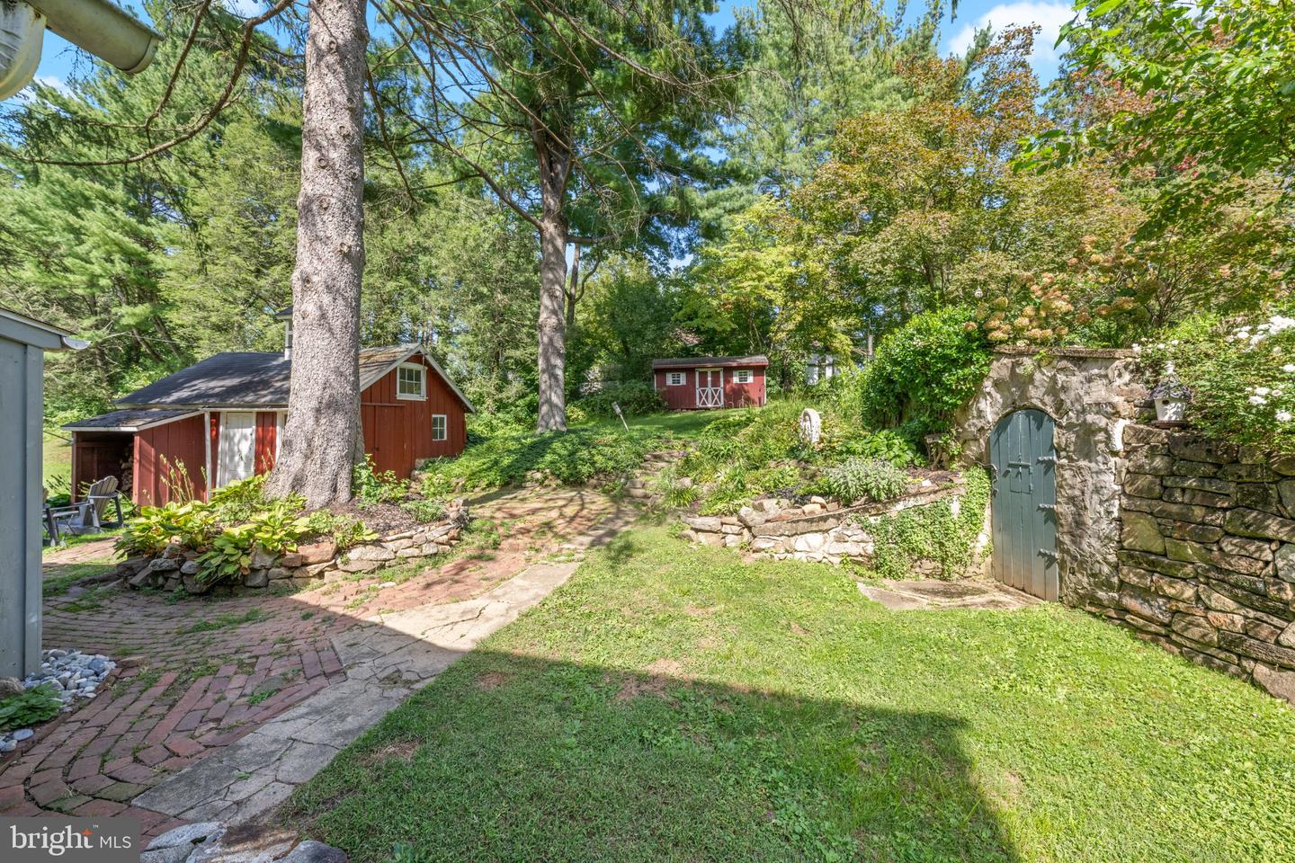 2965 Flowing Springs Rd Property Photo 9