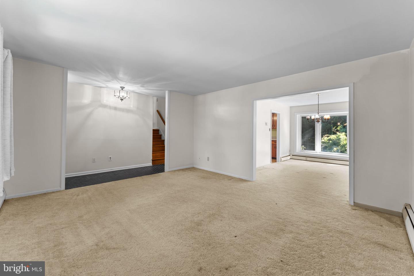 6 Clover Ln Property Photo 8