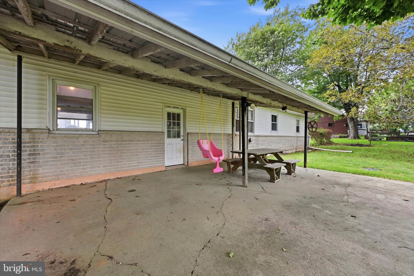 20 Hershey Ln Property Photo 21