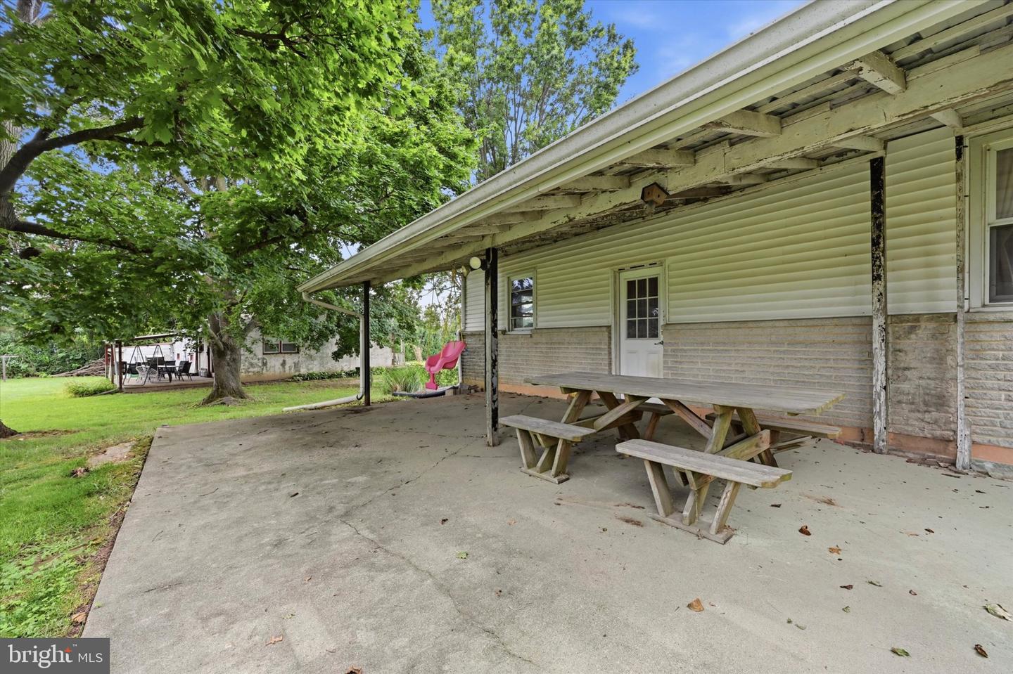 20 Hershey Ln Property Photo 22