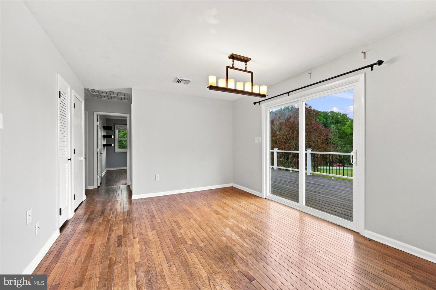 401 Zynn Rd Property Photo 10