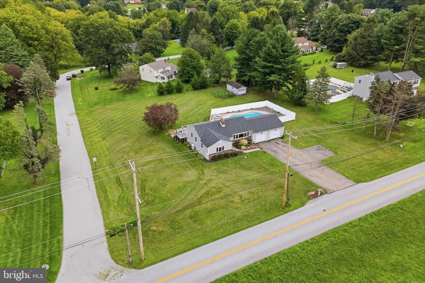 401 Zynn Rd Property Photo 35