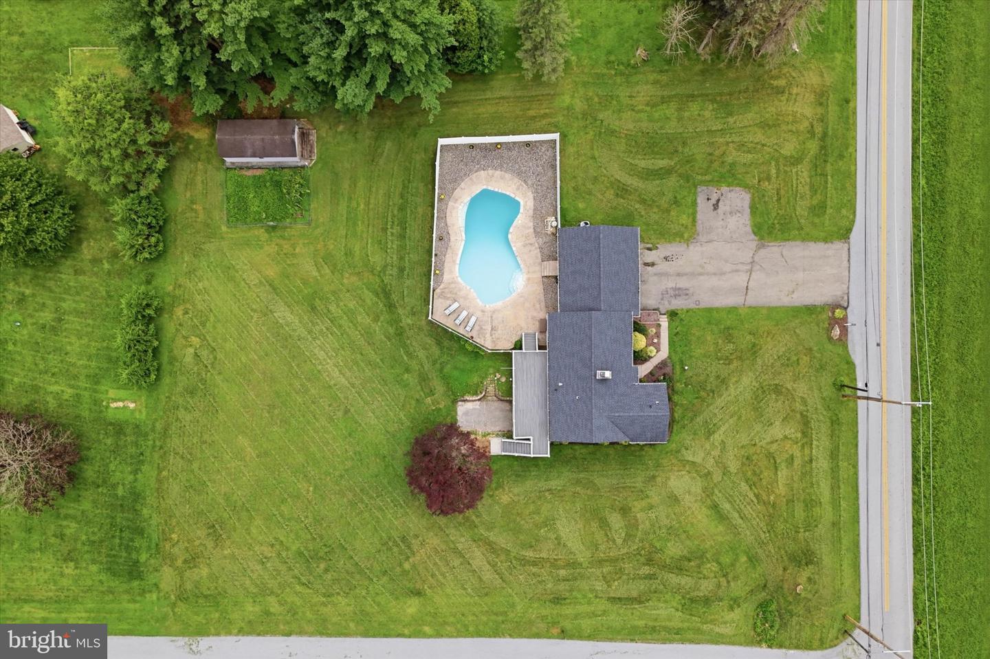401 Zynn Rd Property Photo 37