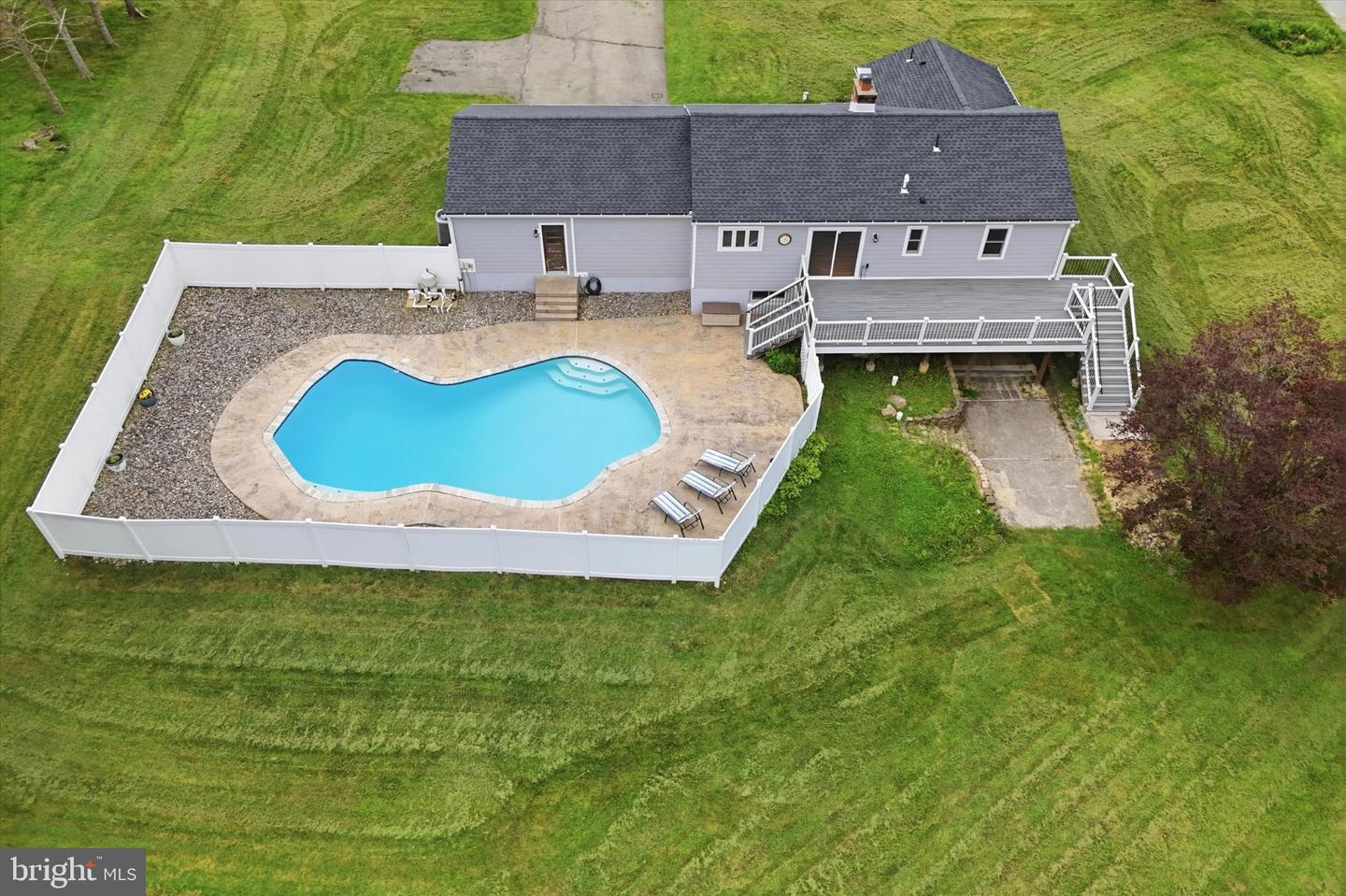 401 Zynn Rd Property Photo 38