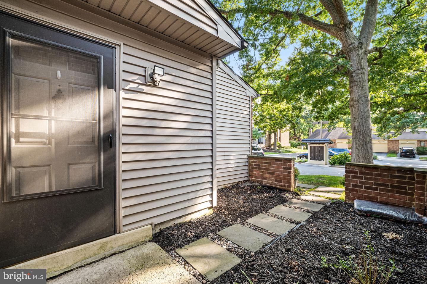402 Danor Ct Property Photo 4