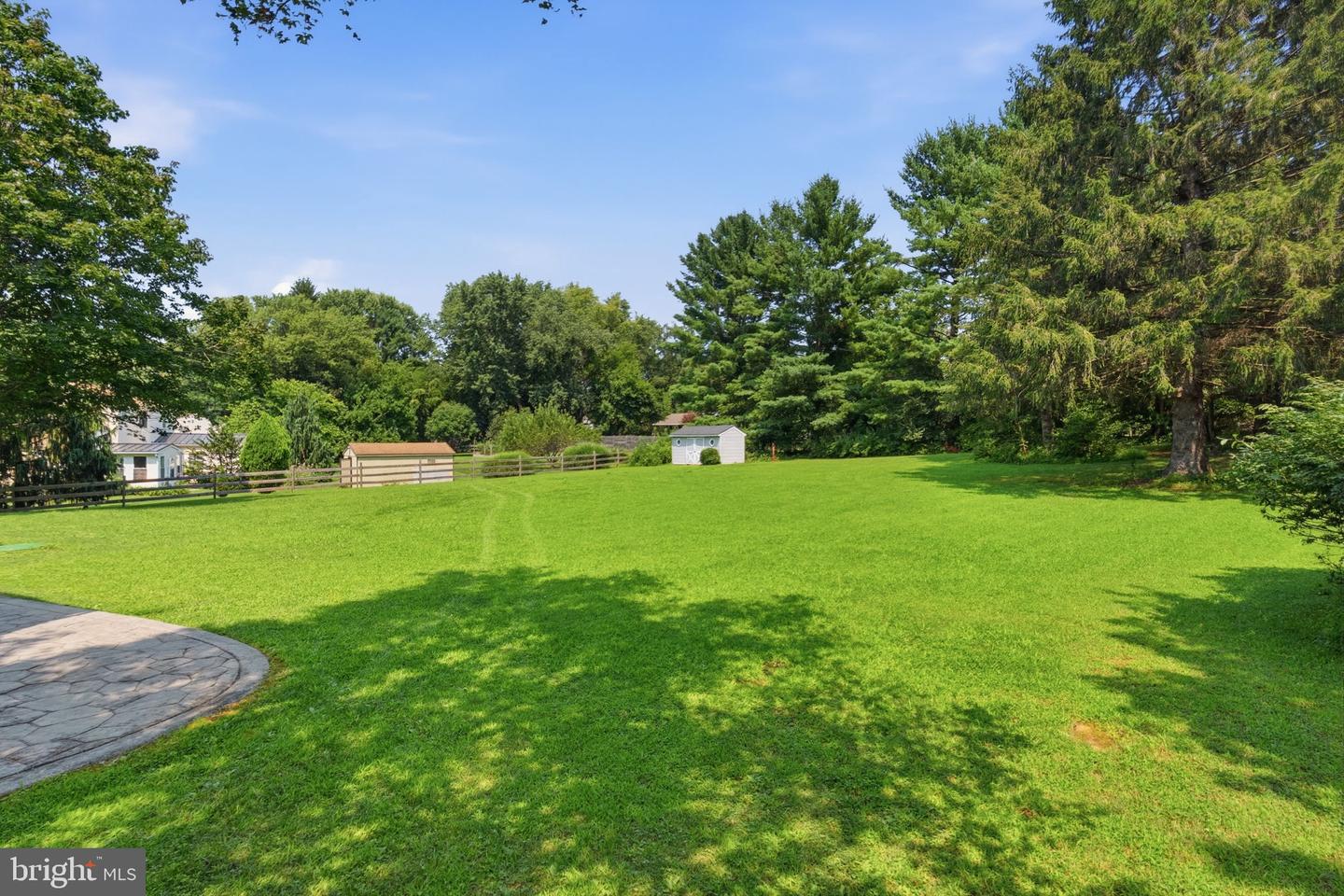 829 Frank Rd Property Photo 41