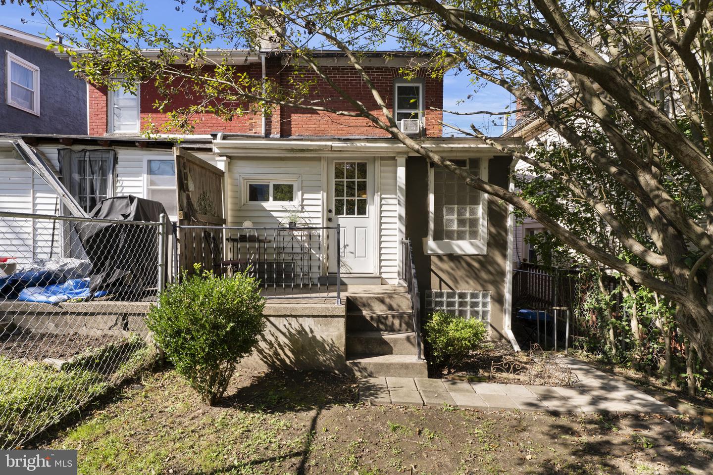 162 E Church St Property Photo 28