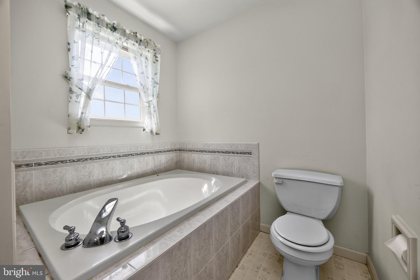 220 Waterway Rd Property Photo 30