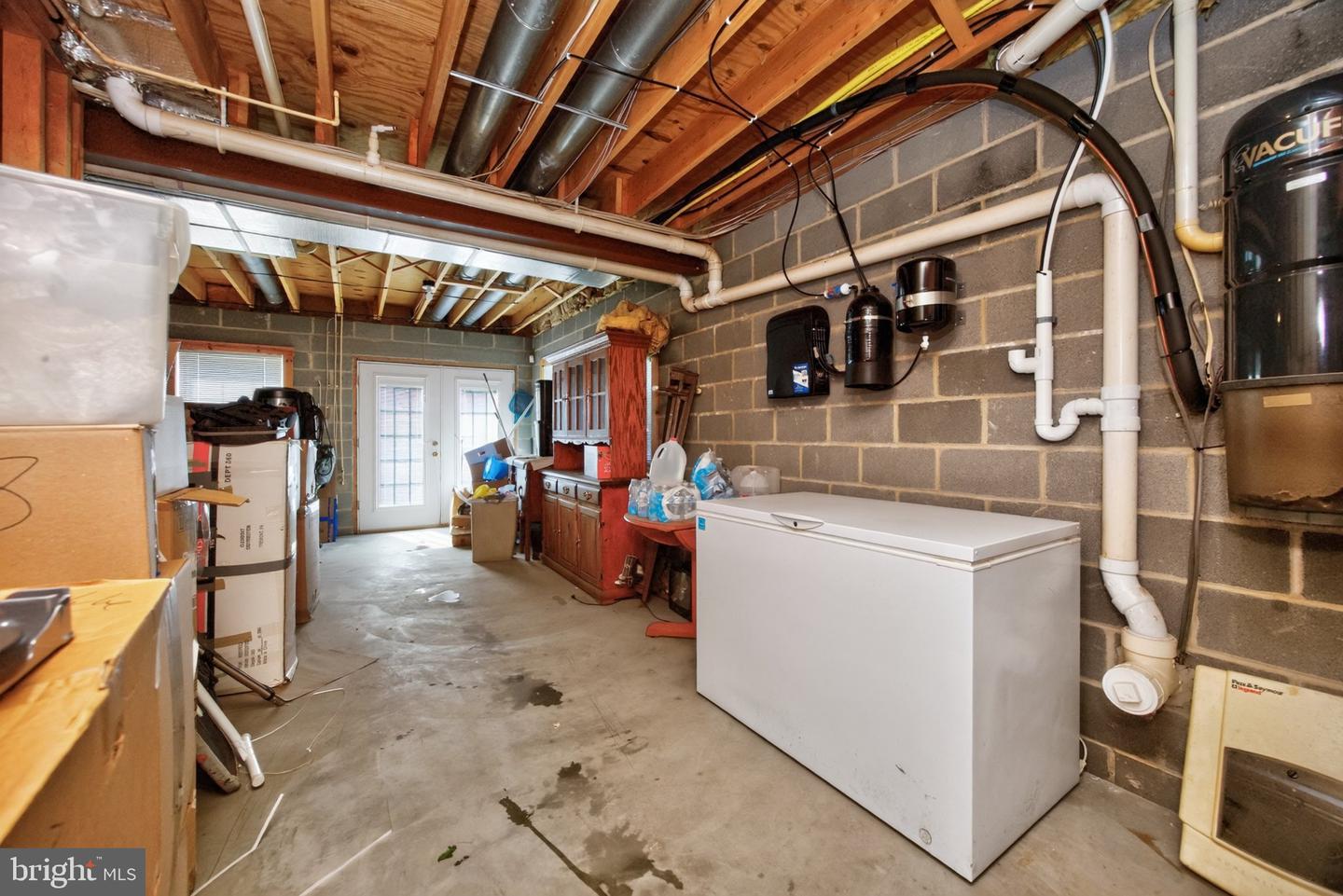 220 Waterway Rd Property Photo 32