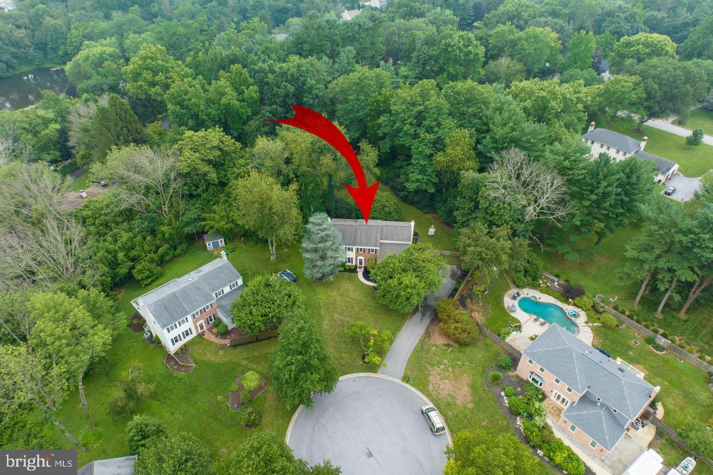 883 Twickensham Ct Property Photo 4