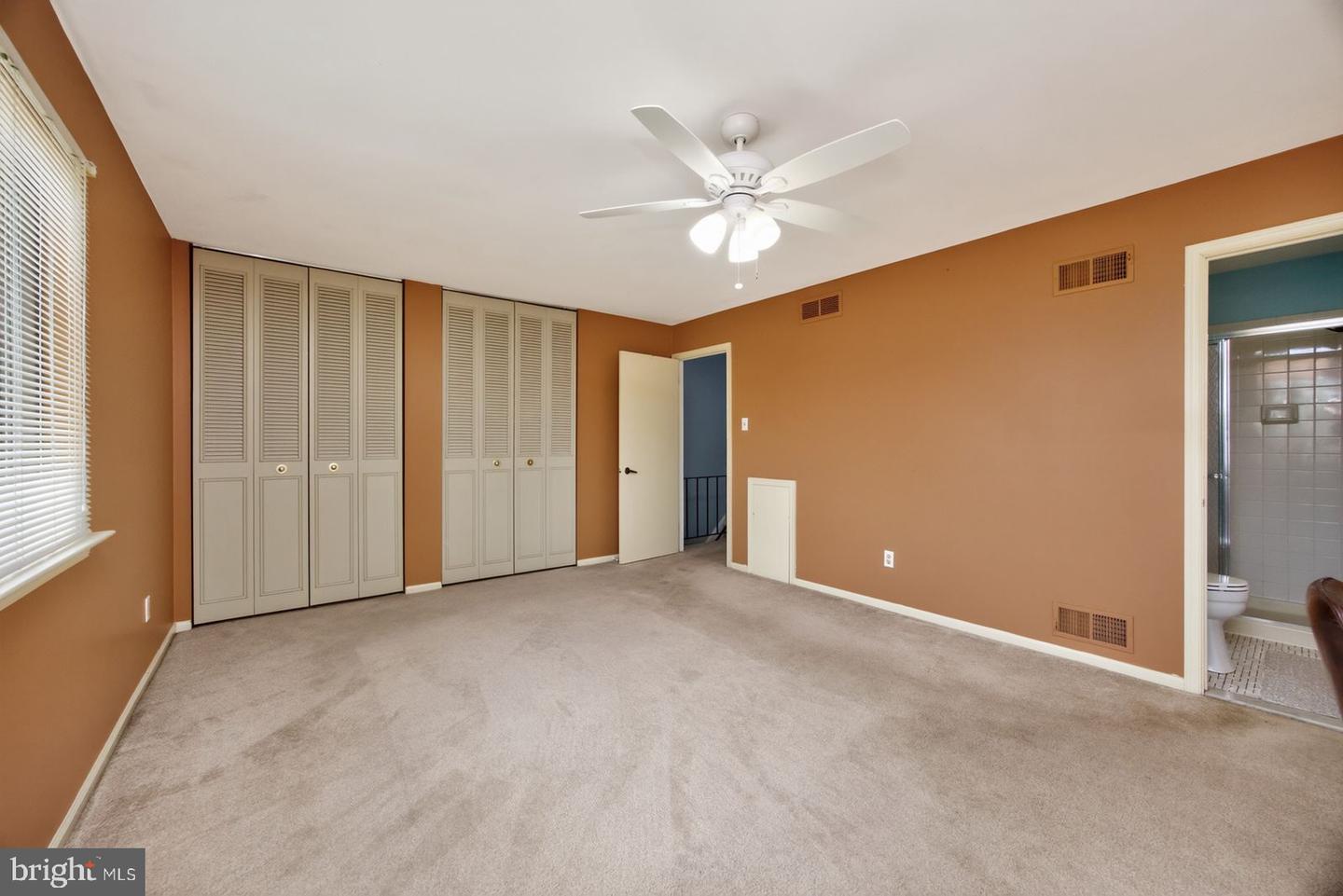 133 Caernarvon Ct Property Photo 23