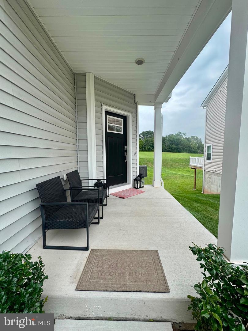 525 Buttonwood St Property Photo 2