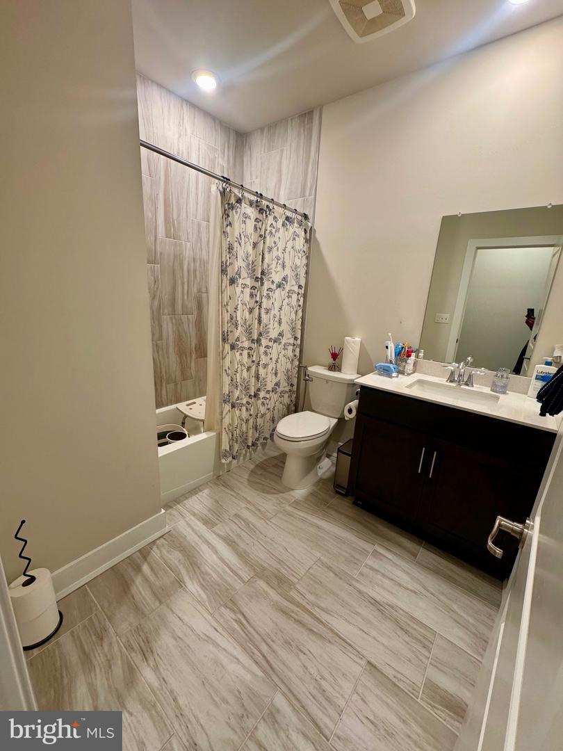 525 Buttonwood St Property Photo 15