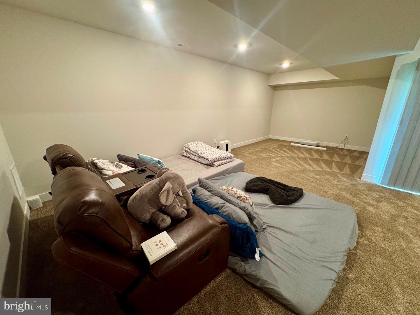 525 Buttonwood St Property Photo 17
