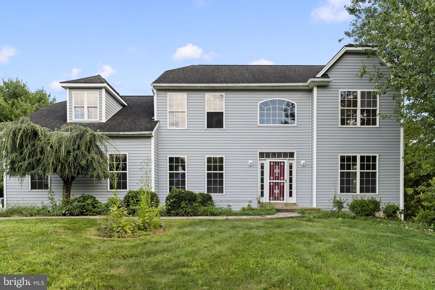 1239 HAMILTON DR