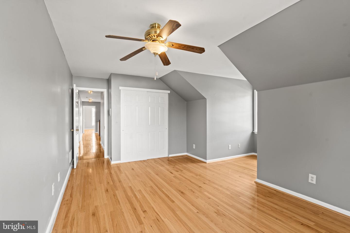 1239 Hamilton Dr Property Photo 33