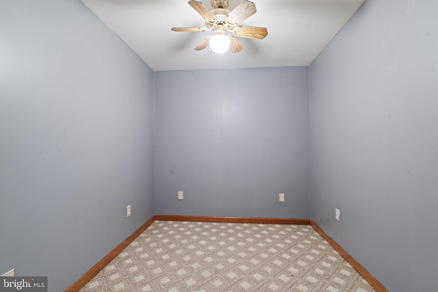 1239 Hamilton Dr Property Photo 40