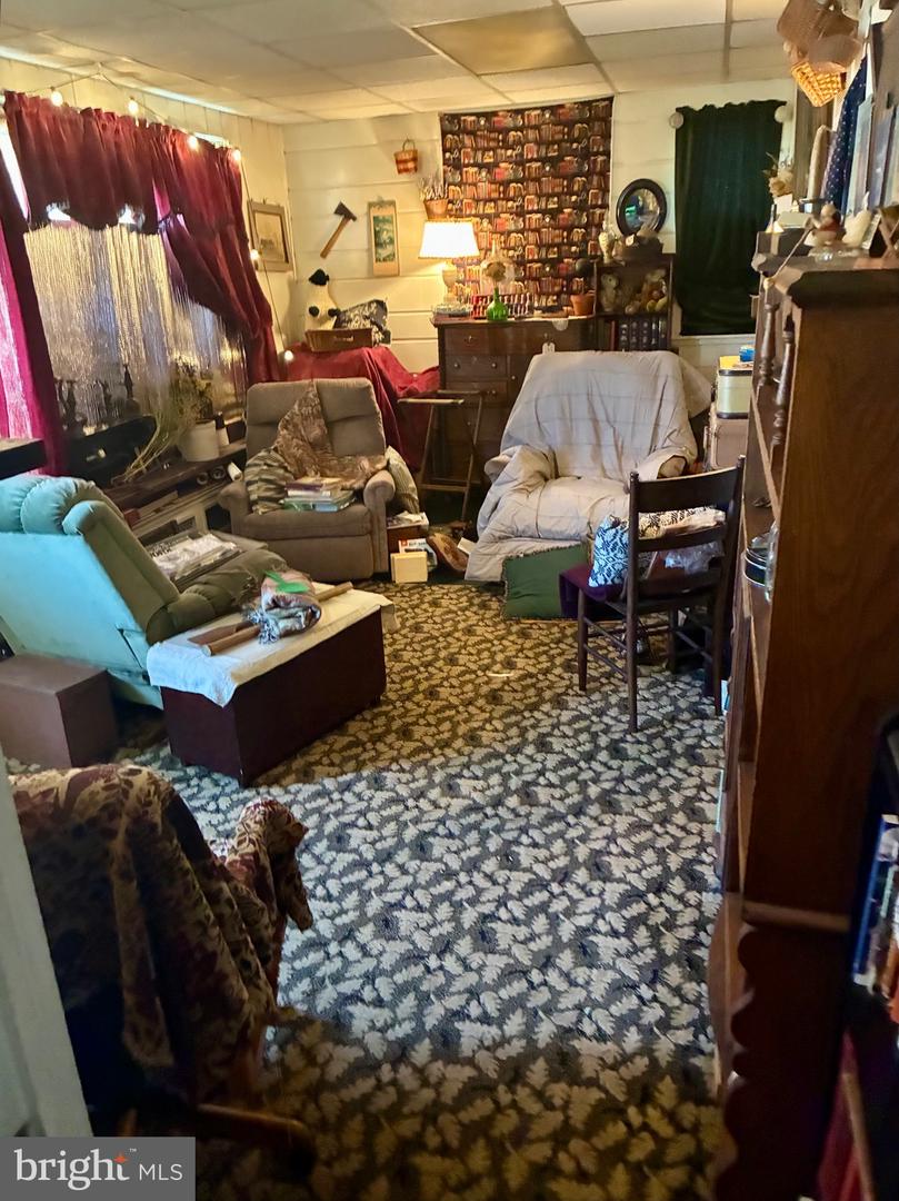 4040 Horseshoe Pike Property Photo 3