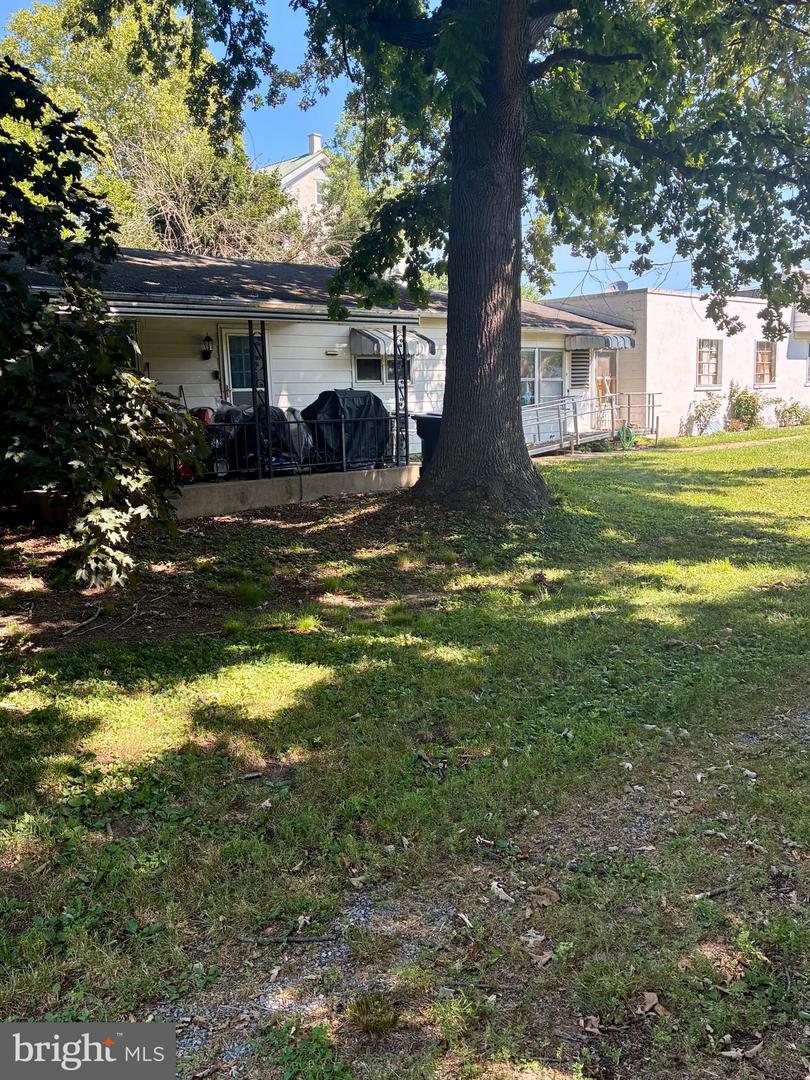4040 Horseshoe Pike Property Photo 15