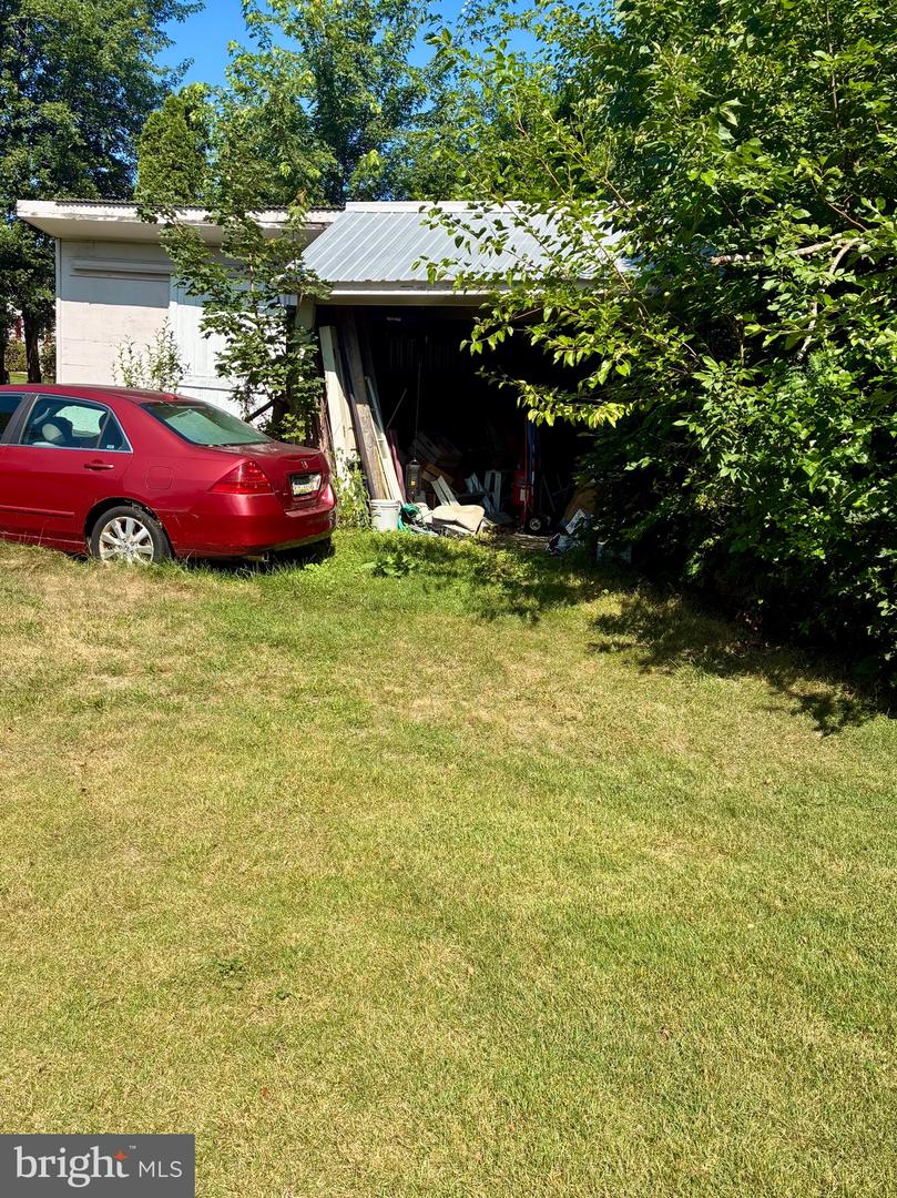 4040 Horseshoe Pike Property Photo 23