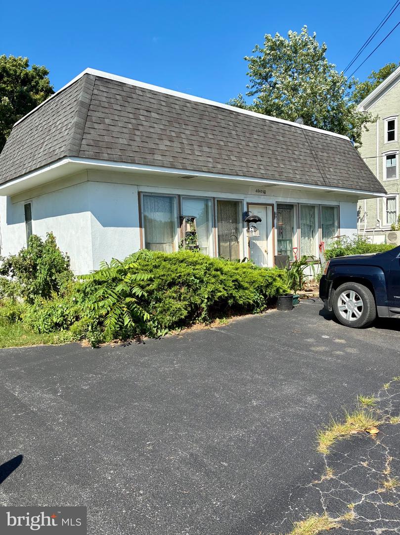 4040 Horseshoe Pike Property Photo 28