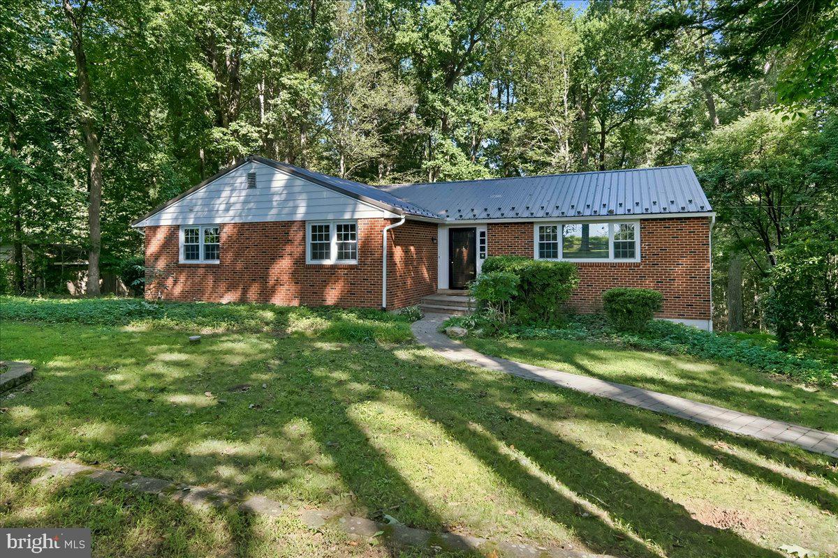 675 CHAMBERS ROCK RD