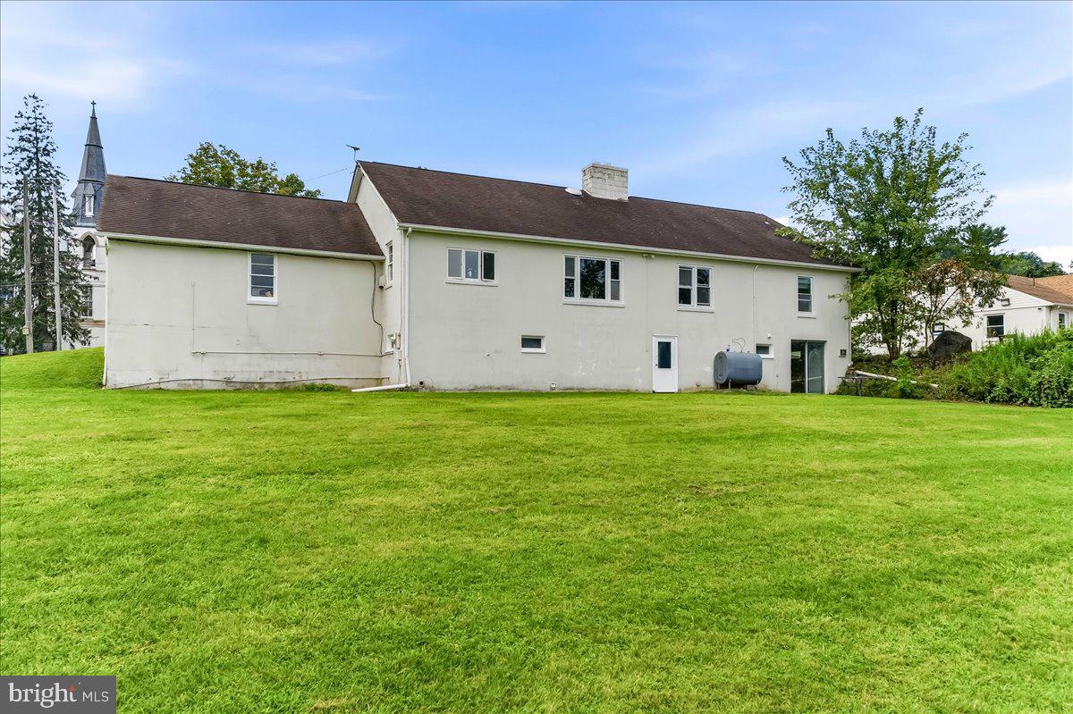 1679 Horseshoe Pike Property Photo 44