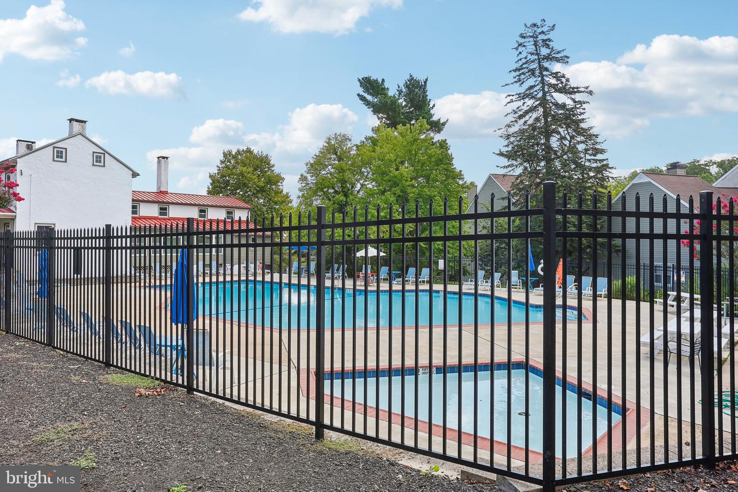 3202 Eaton Court Property Photo 37