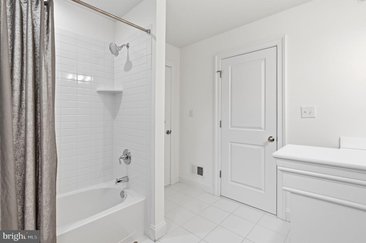 1011 James Walter Way Property Photo 46
