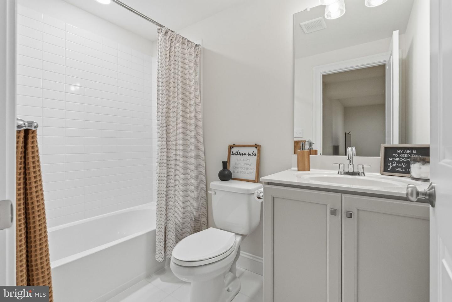 1011 James Walter Way Property Photo 54