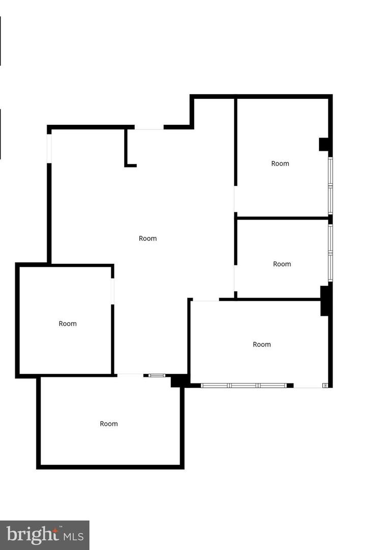 728 Springdale Dr Property Photo 10