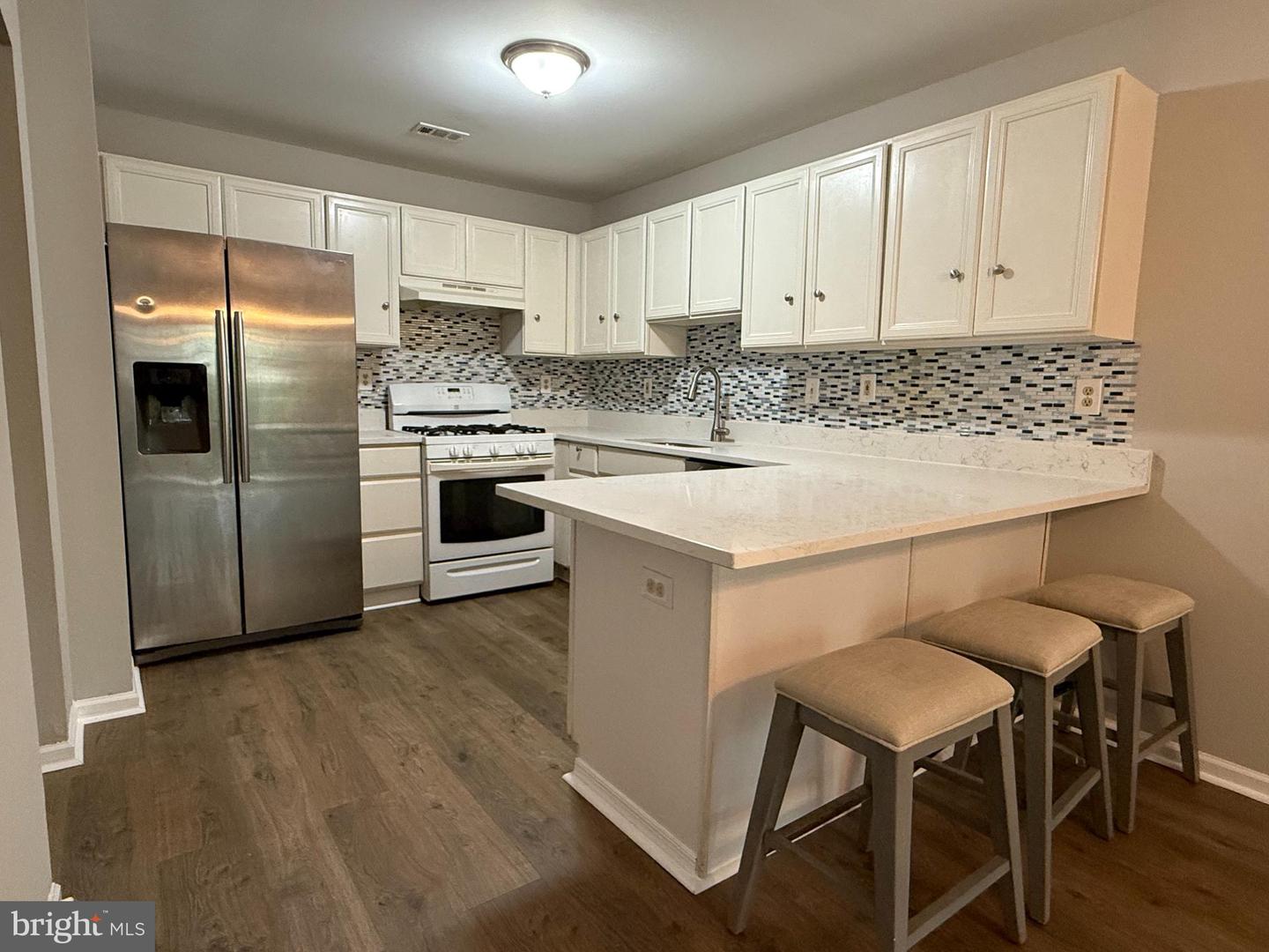 155 Weybridge Dr Property Photo 12