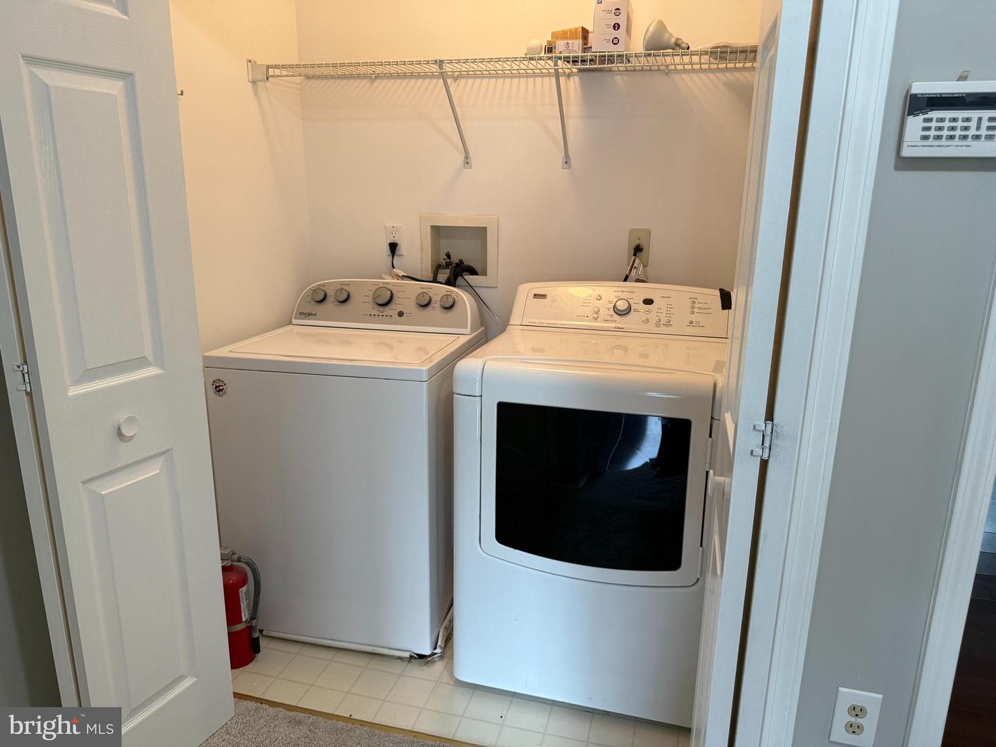 155 Weybridge Dr Property Photo 28